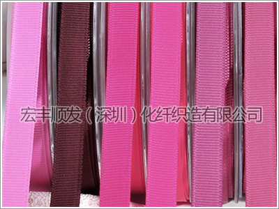 ���]����