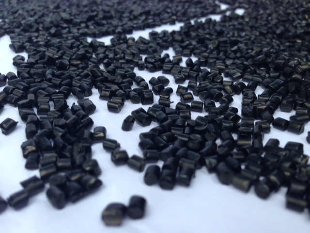 ���]�o������ɫĸ��