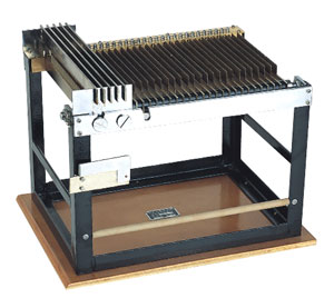 Y131����Ƭʽ��ë�w�S�L(zh��ng)�ȷ����x 