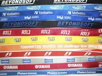 ���]����