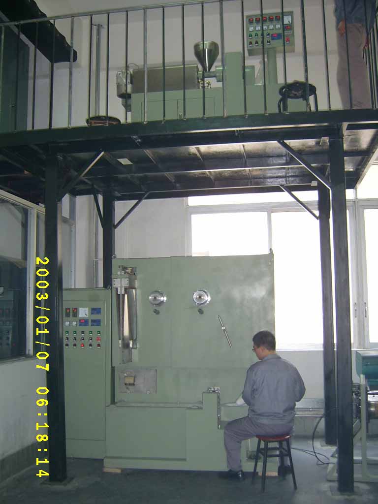 ���zԇ�(y��n)�C(j��)